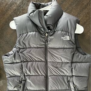 North face nuptsie down vest women’s size medium